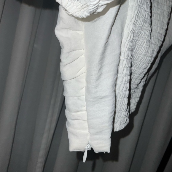 Forever 21 cropped blouse - Picture 3 of 8